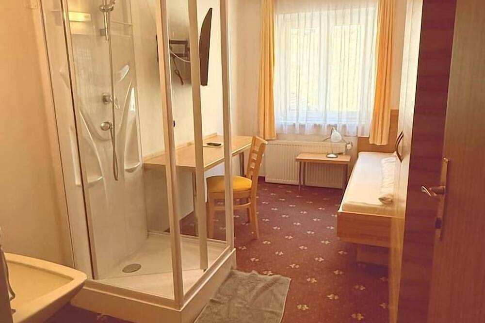 Pension Plattenhof - 11 in Telfs, Innsbruck Land