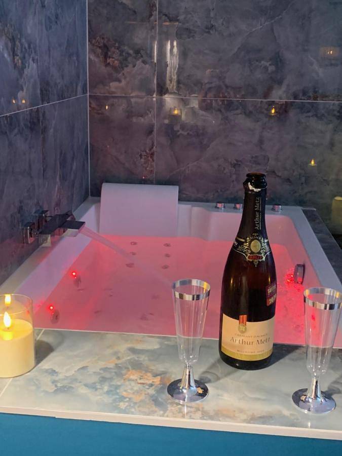 Gîte pour 4 personnes, avec sauna ainsi que terrasse et jacuzzi à Wintzenheim - 3