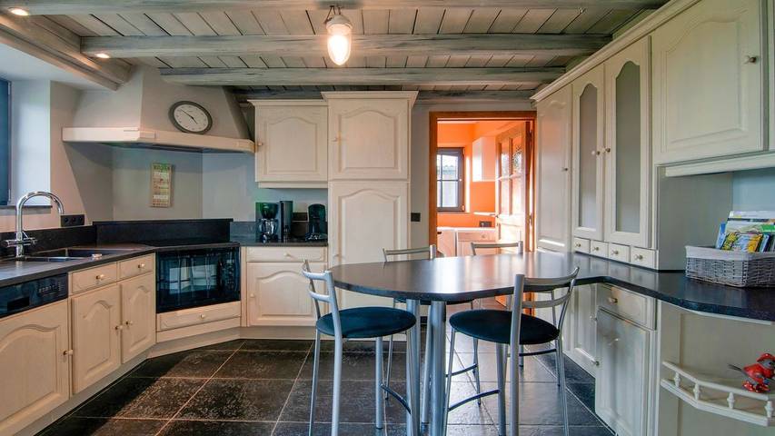 Location de vacances pour 9 personnes, avec jardin et jacuzzi dans Région de Namur - 2