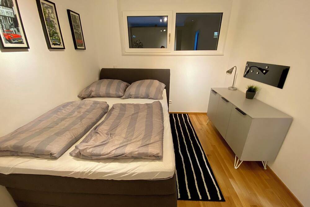 Ganze Wohnung, Modernes und exklusives 3-Zimmer Apartment mit S-Bahn und Supermarkt Anschluss in Kornwestheim, Landkreis Ludwigsburg