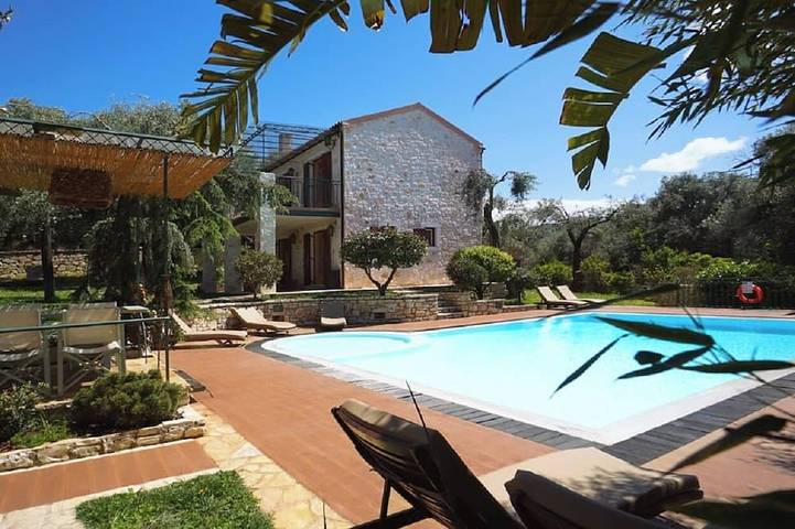 Villa pour 12 personnes, avec balcon et jardin - 1