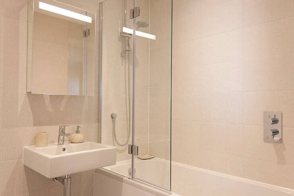 Entire apartment, 2 Bed - Leeward House by Pureserviced in Plymouth, South West England