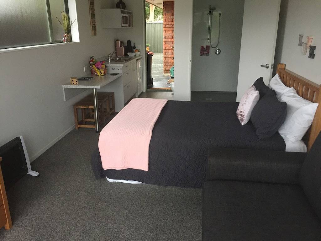 Ganze Wohnung, Privates, warmes Studio mit kostenlosem Wlan und Frühstück in Greymouth, West Coast (Neuseeland)