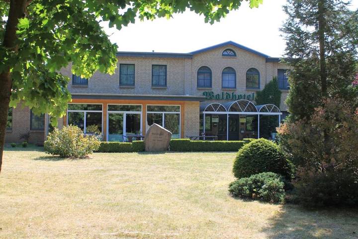 Hotel für 2 Personen, mit Terrasse und Garten sowie Ausblick in Boizenburg/Elbe