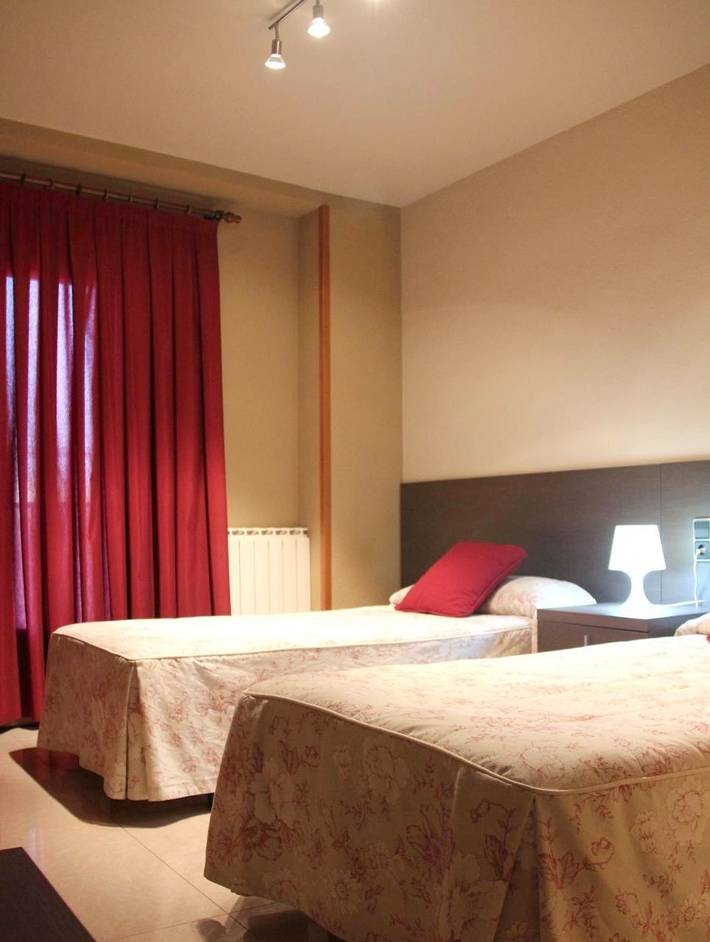 Gîte pour 3 personnes, avec balcon à Barbastro - 4