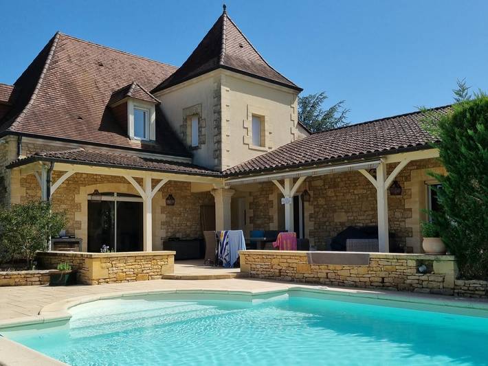 Maison de vacances pour 8 personnes, avec Jacuzzi ainsi que Jardin et Piscine à Carsac-Aillac