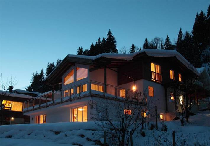 Ferienwohnung für 4 Personen, mit Ausblick und Garten in Gerlos