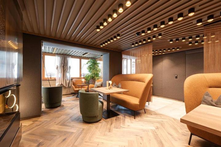 Hôtel pour 3 personnes, avec jardin et sauna ainsi que piscine et jacuzzi