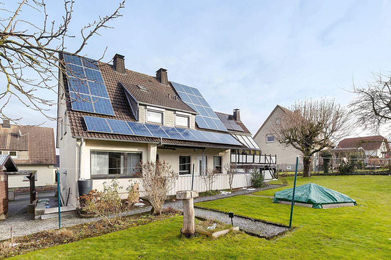 Ganze Wohnung, Ferienwohnung Sonnenring mit Bergblick, Gemeinschaftsterrasse und Wlan in Kallenhardt, Rüthen
