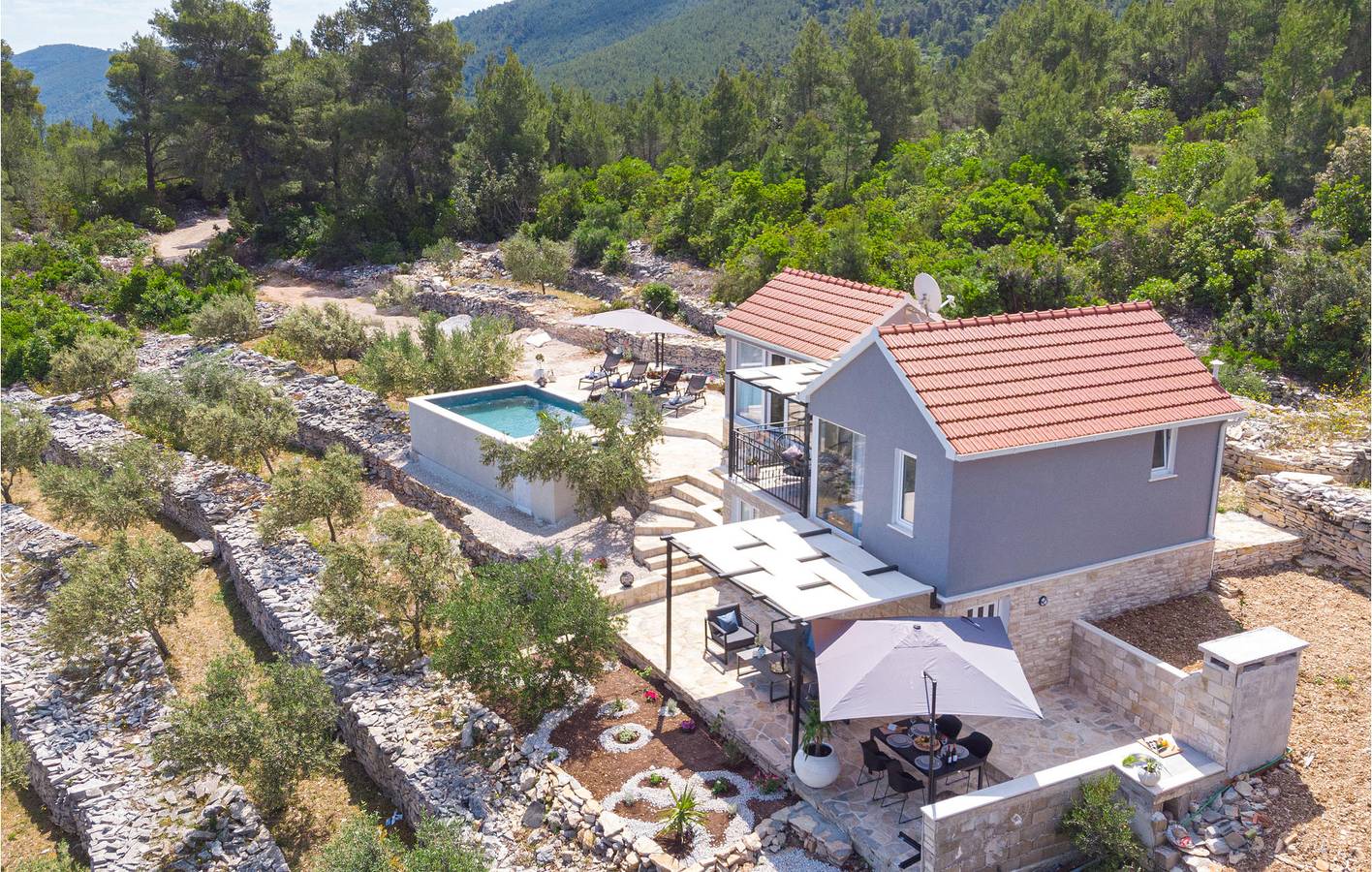 Holiday home for 4 people with terrace in Blato, Korcula
