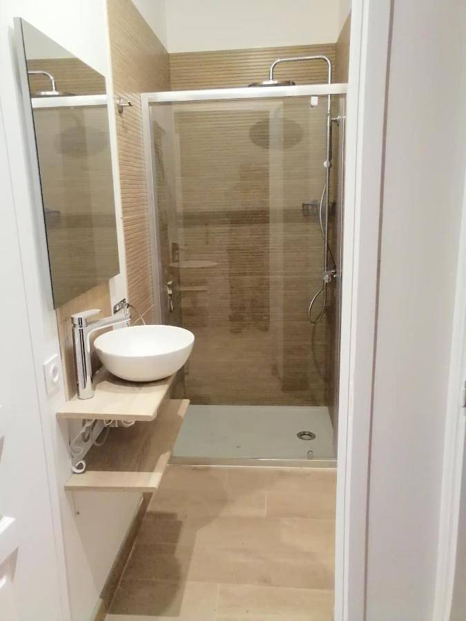 Location de vacances pour 15 personnes, avec vue et terrasse à Ernée - 4