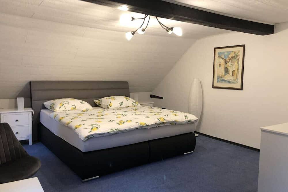 Ganze Wohnung, Gemütliche Ferienwohnung auf denkmalgeschütztem Sturmhof in Grefrath, Niederrhein