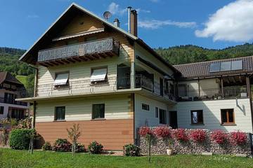 Gîte pour 6 personnes, avec balcon et jardin à Steige
