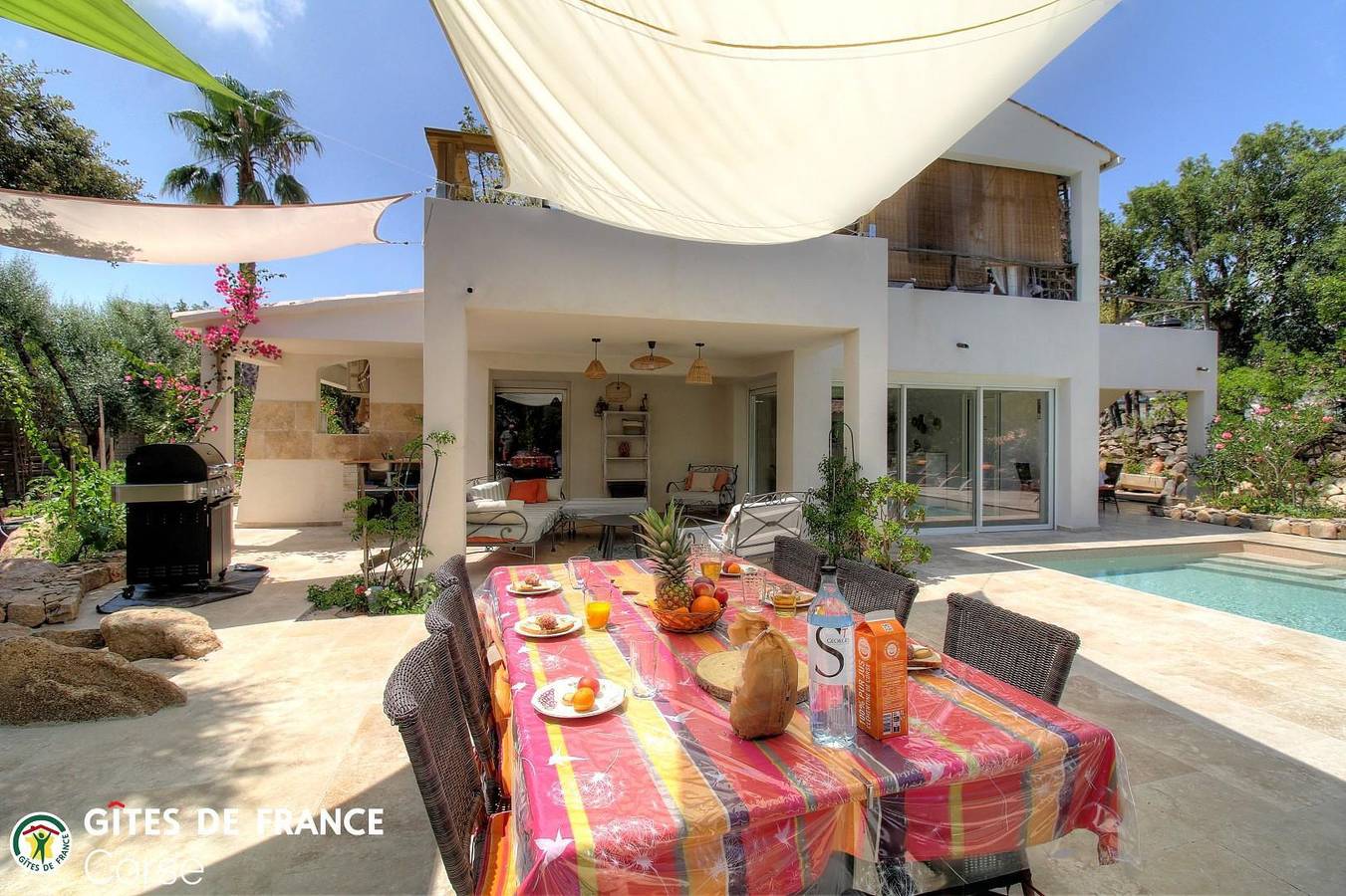 Dubs House in Sainte-Lucie de Porto-Vecchio, Zonza