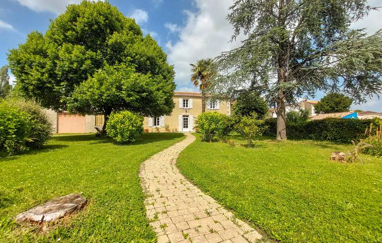 Location de vacances pour 6 personnes, avec Terrasse et Jardin à La Ronde