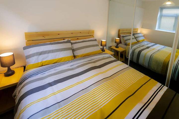 Ganze Wohnung, Studio-Standard-Ensuite mit Dusche-Terrasse-Ground Floor in Worthing, West Sussex