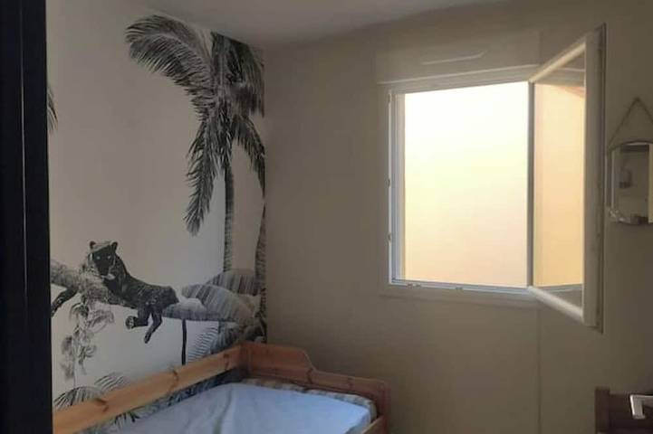 Gîte pour 5 personnes, avec balcon dans Saint-Just (Val-d'Arcomie) - 3