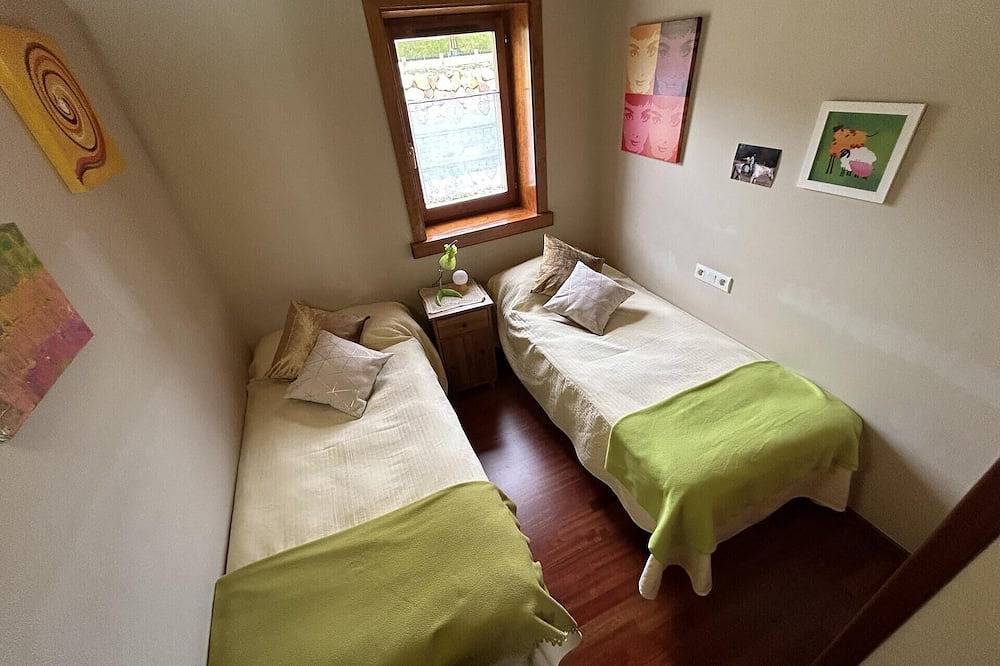 Apartamento entero, Apartamento con piscina en Osseja capacidad 7 in Osséja, Parque Natural Regional de los Pirineos Catalanes