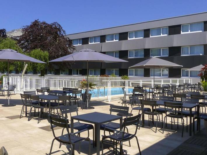 Hôtel pour 3 personnes, avec piscine et jardin, animaux acceptés