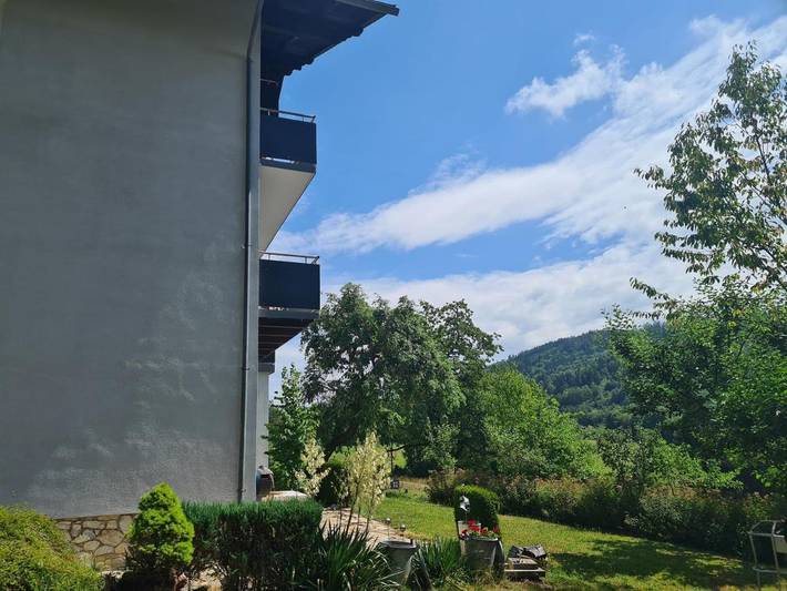 Hotel für 6 Personen, mit Garten und Pool sowie Seeblick und Ausblick in Krumpendorf am Wörthersee
