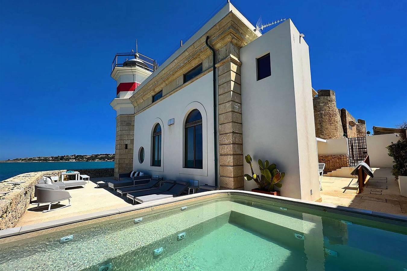 Villa Il Faro in Brucoli, Augusta (comune)