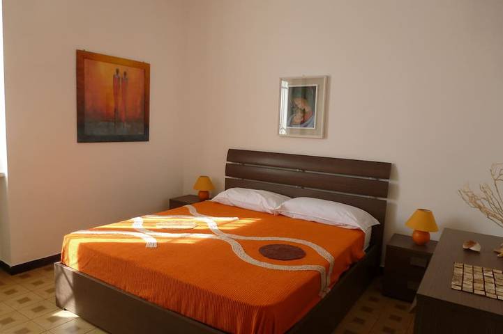 Gîte pour 5 personnes, avec jardin et balcon, animaux acceptés à Laigueglia - 2