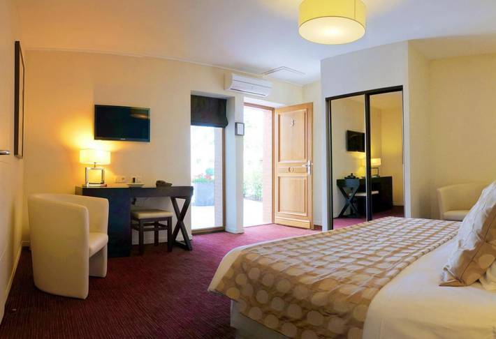 Hôtel pour 2 personnes, avec terrasse, animaux acceptés à Sully-sur-Loire - 2