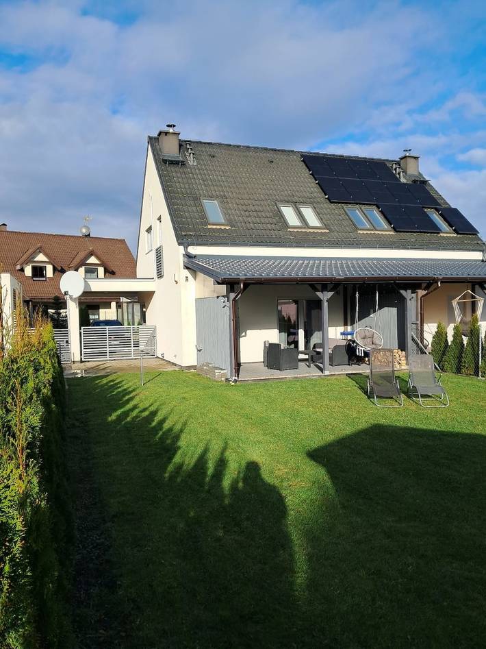 Ferienhaus für 6 Personen, mit Balkon und Terrasse sowie Garten