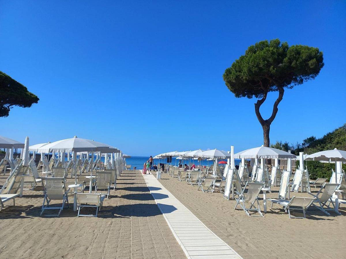 Villaggio Il Girasole in Spiaggia di Follonica (Scarlino), Follonica