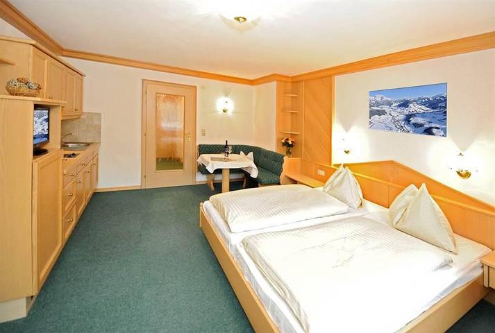 Pension für 2 Personen, mit Garten und Terrasse, kinderfreundlich in Maria Alm - 4