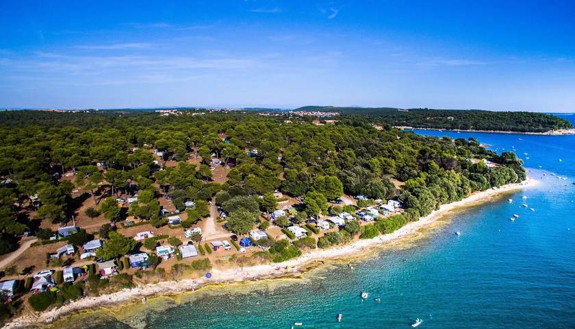 Camping für 5 Personen, mit Terrasse in Banjole