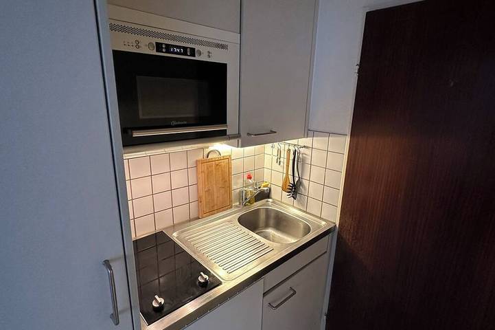 Ganze Wohnung, Central and comfortable apartment for two or three people in Lausanne Secteur de dist., Lausanne