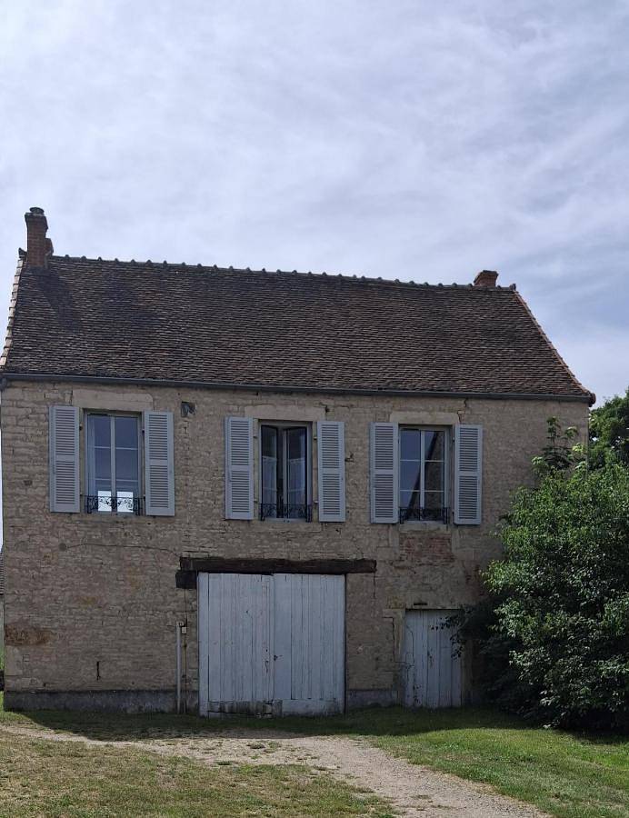 Location de vacances pour 4 personnes, avec Terrasse et Jardin à Demigny - 2