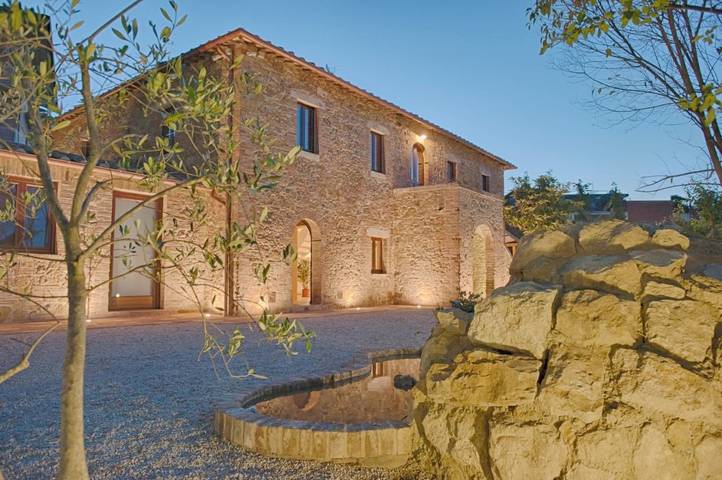 Agriturismo per 2 persone, con Terrazza e Idromassaggio nonché Giardino e Piscina a Chianciano Terme