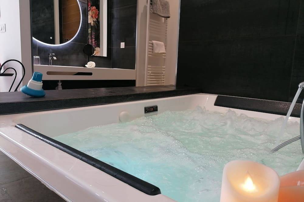 La Flamboyante, suite avec spa - Château La Vidalle in Vendres, Côte d'Améthyste