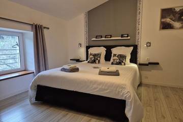 Location de vacances pour 3 personnes, avec jardin à Riols