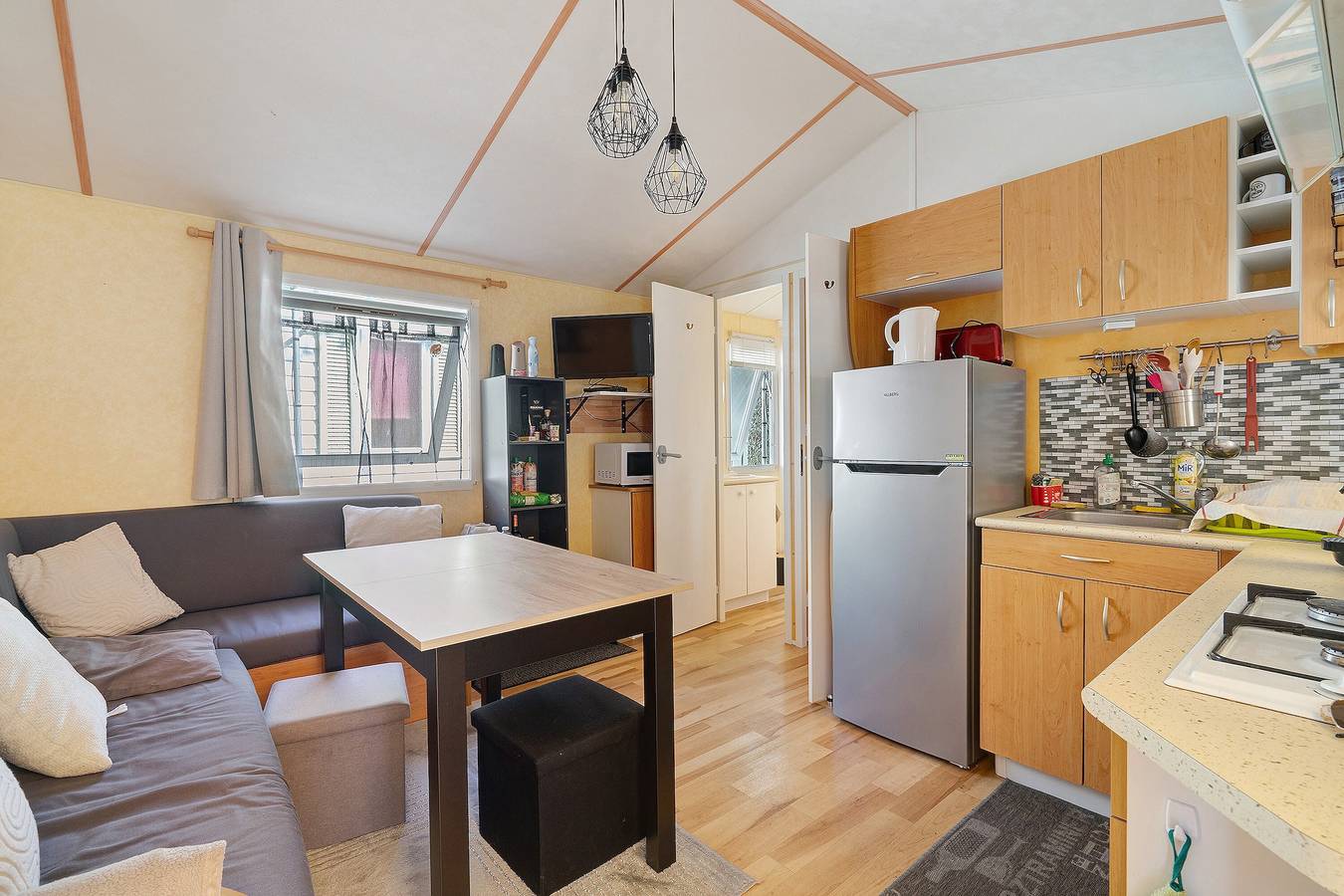 Mobil-home “Mh 44 La Tremblade” con piscina compartida, terraza privada y aire acondicionado in La Tremblade, Côte de Beauté