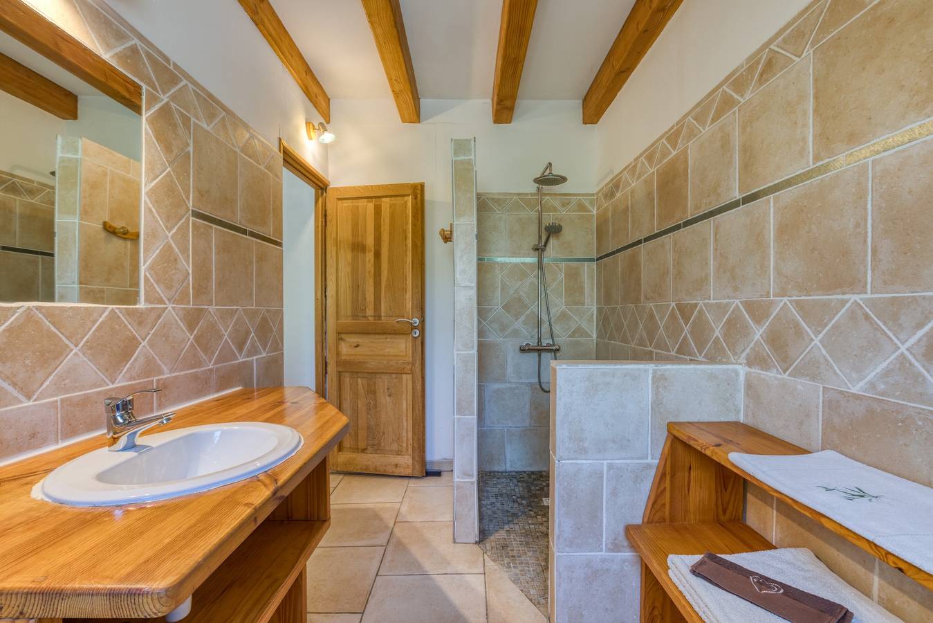 La loge du Loriot aan de poorten van de Gorges de l'Hérault, foto 15