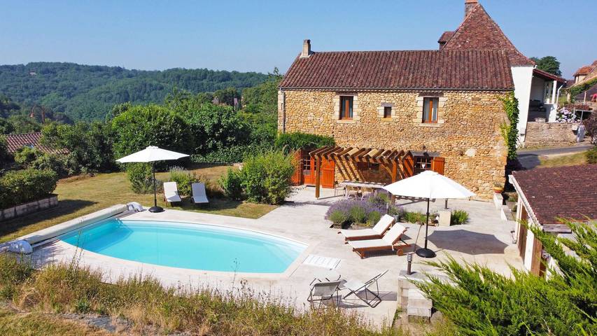 Cottage pour 6 personnes, avec piscine et terrasse à Calès