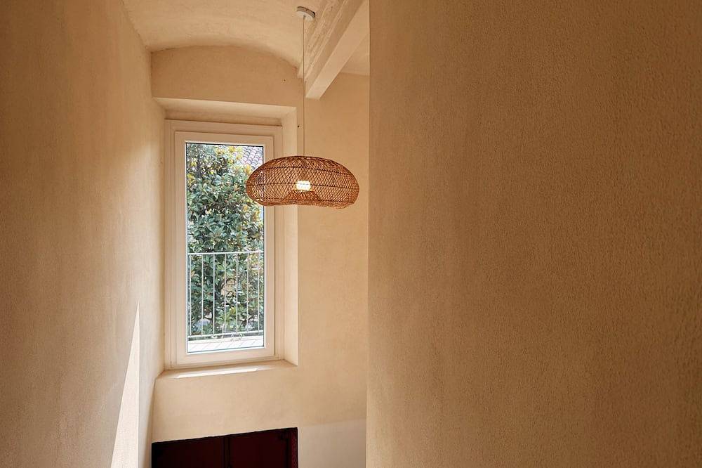 Kiki's - A spacious house, with a garden, in the Langhe. in Castagnole delle Lanze (dorf), Castagnole delle Lanze