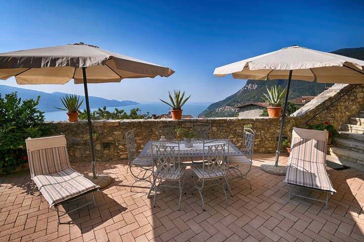 Appartamento vacanze per 4 persone, con terrazza e vista lago - 1