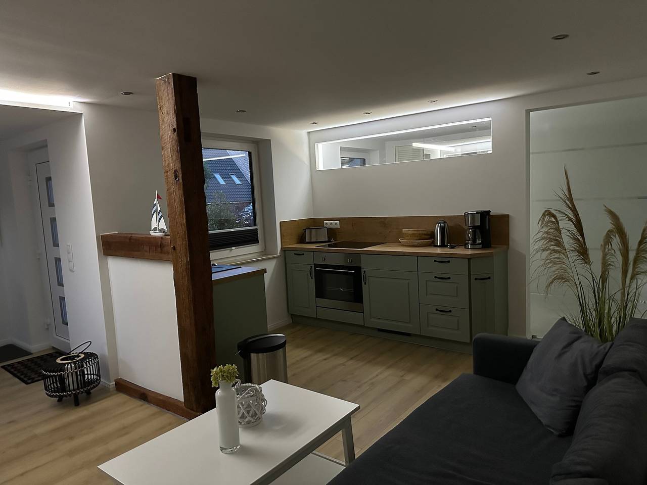 Ganze Wohnung, Ferienwohnung „Manthei“ mit eigener Terrasse, privatem Garten und Wlan in Kluis, Rügen