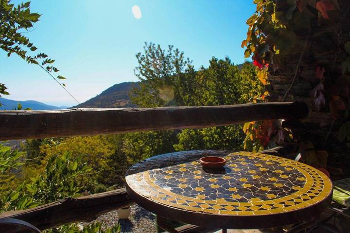 Casa rural para 3 personas, con jardín y piscina, Se admiten mascotas en Capileira - 4