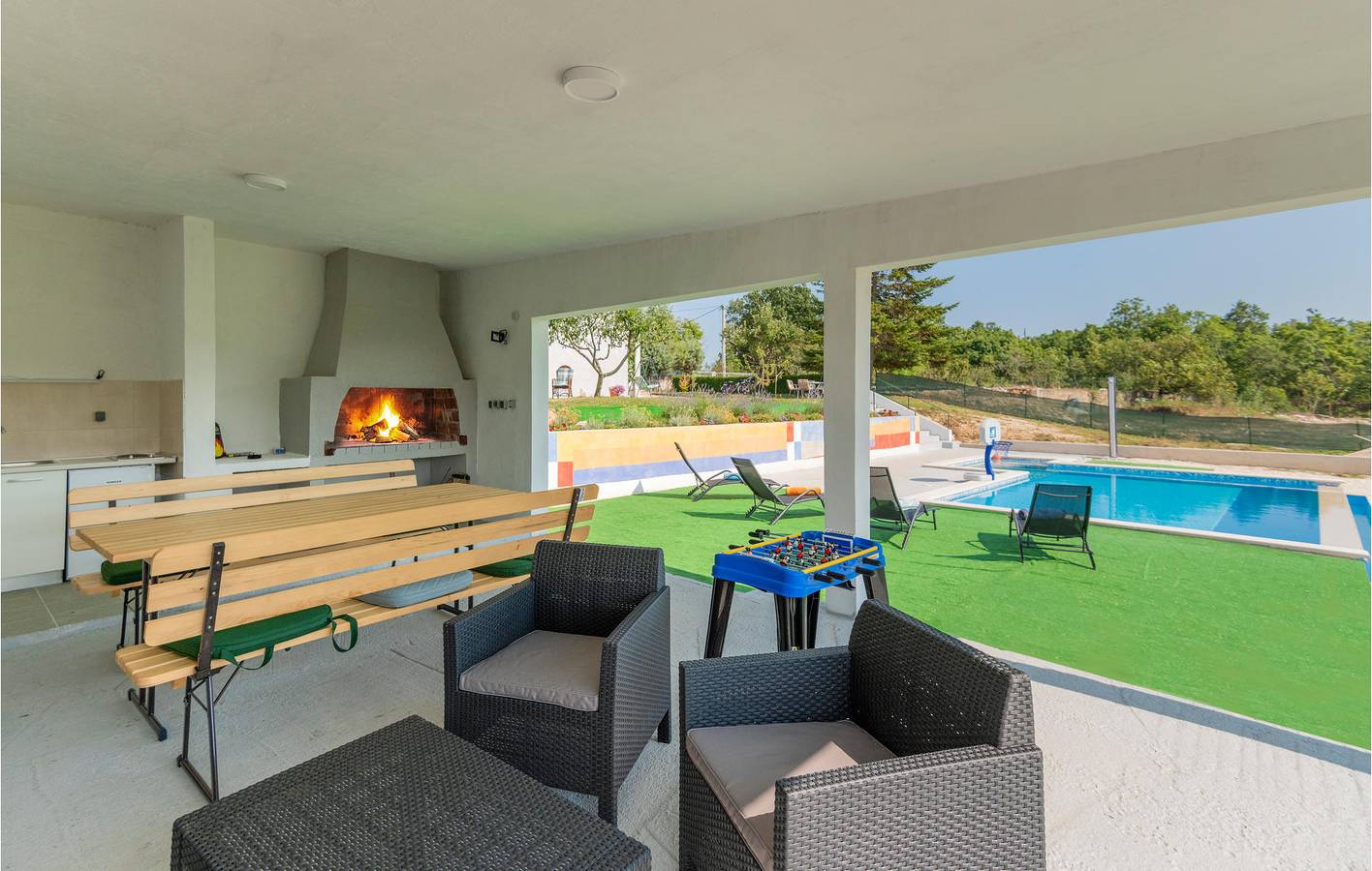 Gemütliche 2-Zimmer-Wohnung mit Pool in der Nähe des Flusses Ričina in Imotski, Makarska Riviera