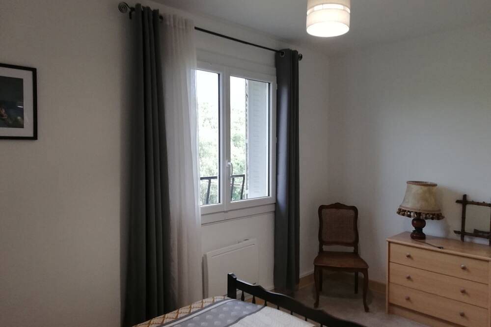Ganze Wohnung, At the gateway to the Sancy, Puy Mary and Château de Val. Ideal for a family in Lanobre, Regionaler Naturpark Volcans d'Auvergne