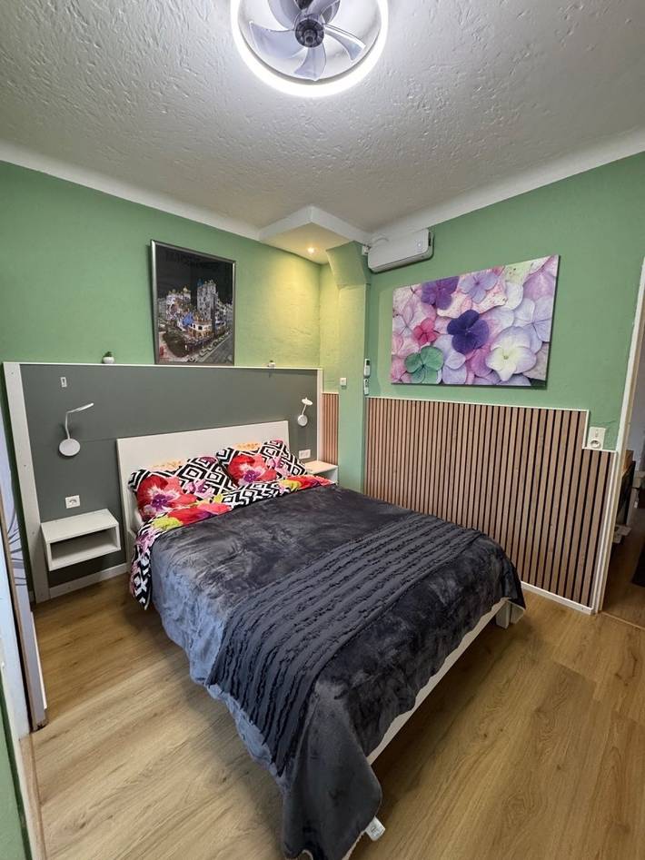 Chambre pour 2 personnes, avec balcon ainsi que jardin et vue