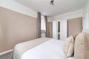 Apartment for 5 People in Bromley, London, Photo 4