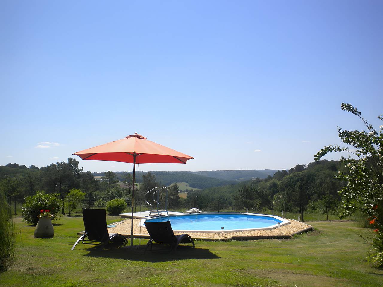 Gite la bergerie (chambre climatisée) in Manzac-sur-Vern, Périgord Blanc