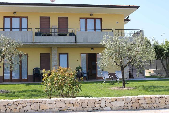 Ferienwohnung für 4 Personen, mit Garten in Lazise