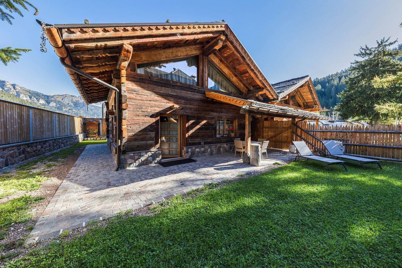 Chalet "Catinaccio Rosengarten 56" avec vue sur les montagnes, jardin et Wi-Fi in Pozza di Fassa, San Giovanni di Fassa